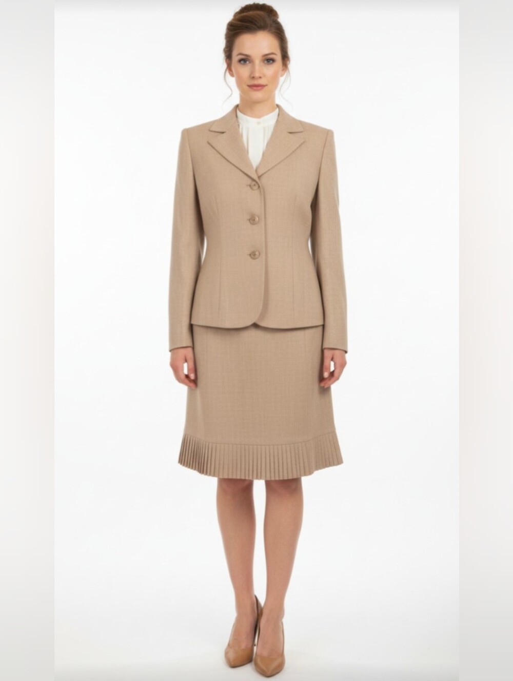 NWOT! LE SUIT! WARM BEIGE TEXTURE STRIPED, 2 PC PLEATED SKIRT & JACKET SUIT! 4P